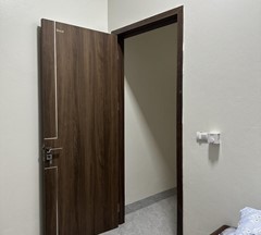 CỬA GỖ NHỰA TRANG TRÍ CHỈ NHÔM